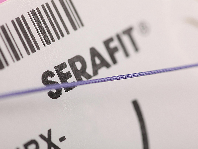 Fir de sutura SERAFIT, acid poliglicolic, resorbabil, multifilament, nevopsit, acoperit, GS-20mm, USP 4/0, 1x45cm, ac drept, taiere inversa, set 24buc 