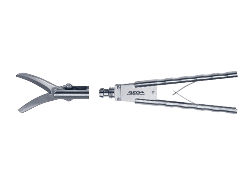 Foarfeca METZENBAUM, actiune dubla, curba, maner axial cu arc de deschidere, falci 17mm, D5mm, L450mm 